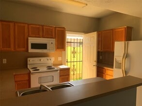 3730 Lehall St in Houston, TX - Building Photo - Building Photo