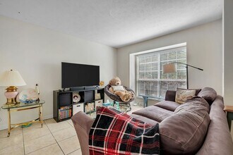 2117 Old Bainbridge Rd in Tallahassee, FL - Building Photo - Building Photo