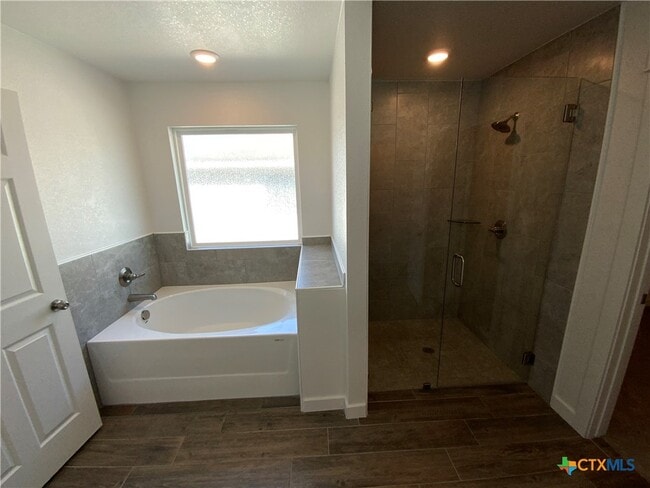 property at 1511 Fiddle Wood Wy