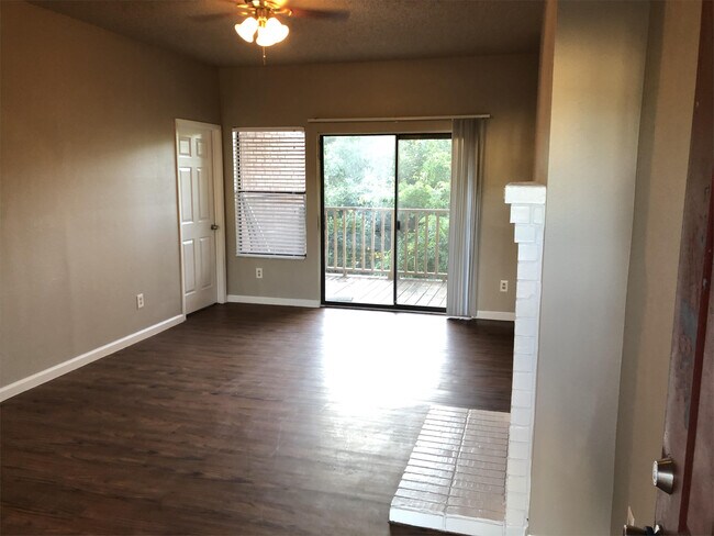 9507 Kempler Dr-Unit -C in Austin, TX - Building Photo - Building Photo