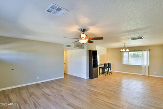 8419 E Sheridan St in Scottsdale, AZ - Building Photo - Building Photo