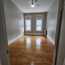 92.5 Maple St in Northampton, MA - Building Photo - Building Photo