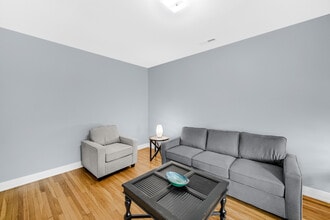 6022 S Eberhart Ave in Chicago, IL - Building Photo - Building Photo