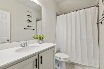 5601 Bottiglia Wy in McKinney, TX - Building Photo - Building Photo