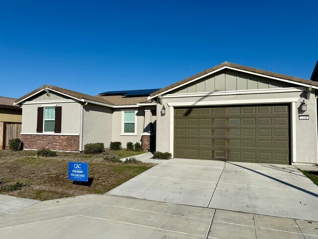 7230 E Peralta Wy in Fresno, CA - Building Photo - Building Photo
