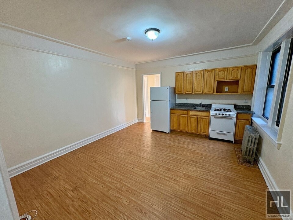 Hamilton Avenue, YONKERS in Yonkers, NY - Building Photo