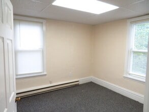 327 W Brady St in Butler, PA - Foto de edificio - Building Photo