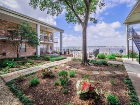 3535 E NASA Pkwy, Unit 86 in Seabrook, TX - Building Photo