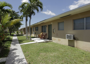 3148-3170 SW 13th St in Miami, FL - Building Photo - Building Photo