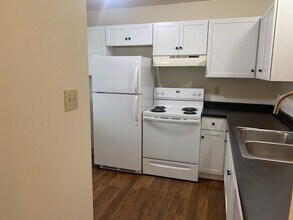 1300-1302-1302 S Hickory Grove Ln in Bloomington, IN - Building Photo - Building Photo