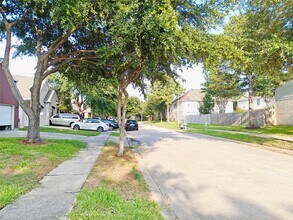 26418 Creston Woods Dr in Katy, TX - Building Photo - Building Photo
