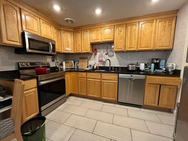 property at 183 Kent St