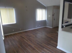 7531 Heathridge in San Antonio, TX - Building Photo - Building Photo
