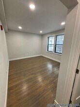19 Peterborough St, Unit 8 in Boston, MA - Foto de edificio - Building Photo