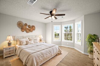 402 Twin Elm Dr in Canyon Lake, TX - Building Photo - Building Photo