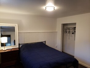 825 Tilden Ave in Kent, WA - Building Photo - Building Photo