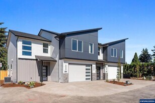 4827 Elvira Pl N in Keizer, OR - Building Photo