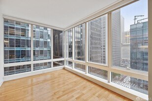 301 Mission St, Unit 14D in San Francisco, CA - Building Photo