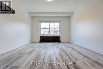 256-256 Sherbourne St in Toronto, ON - Building Photo - Building Photo