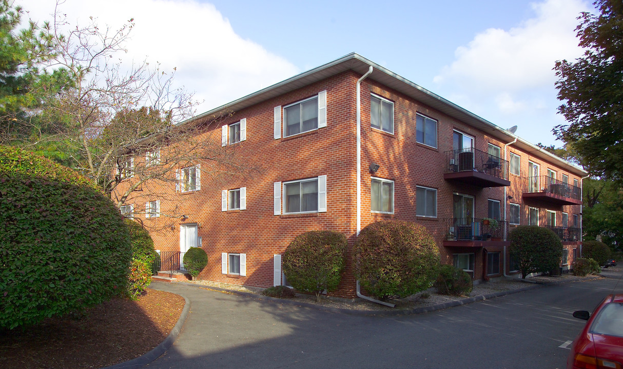 15 Watson Ter in Quincy, MA - Building Photo