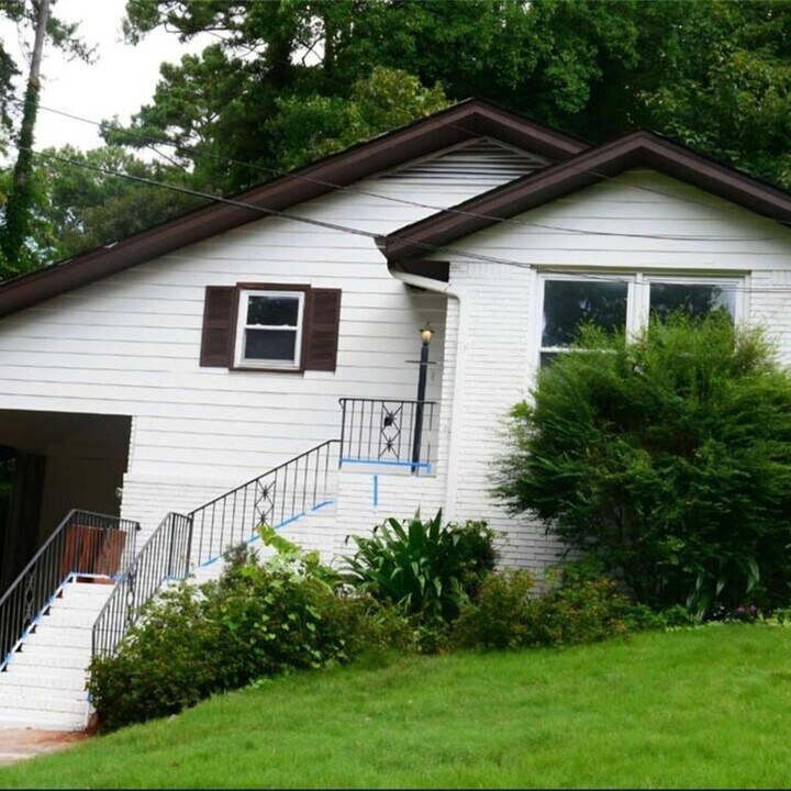 4197 Danforth Rd SW in Atlanta, GA - Building Photo