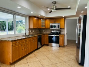 120 Canton Rd in Greenacres, FL - Building Photo - Building Photo