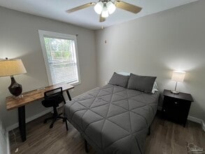 1271 Redwood Ln in Gulf Breeze, FL - Building Photo - Building Photo