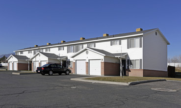 Hidden Oaks V in West Jordan, UT - Building Photo - Building Photo