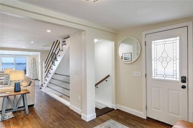 45 White Ave in East Providence, RI - Building Photo - Building Photo