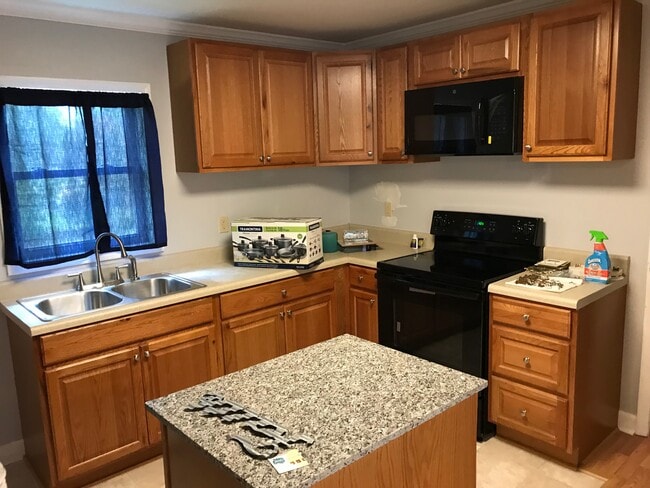 1433 M.L.K. Jr Dr in Eastman, GA - Foto de edificio - Building Photo