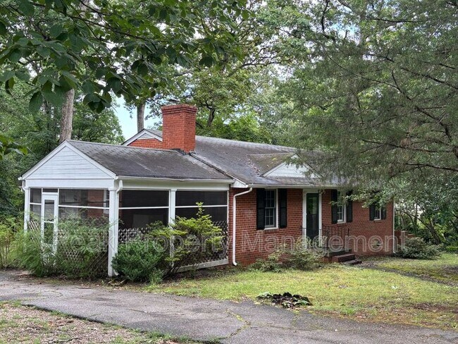 7696 Idlewyld Rd in Richmond, VA - Building Photo - Building Photo