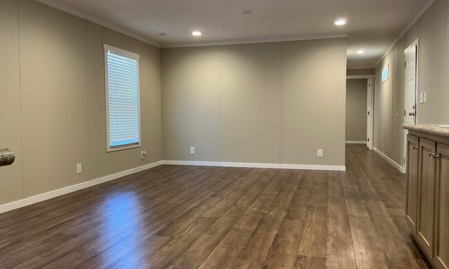 231 Fryer St in Conroe, TX - Building Photo - Building Photo