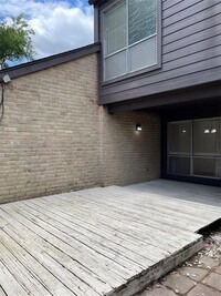 2305 Broadlawn Dr photo'