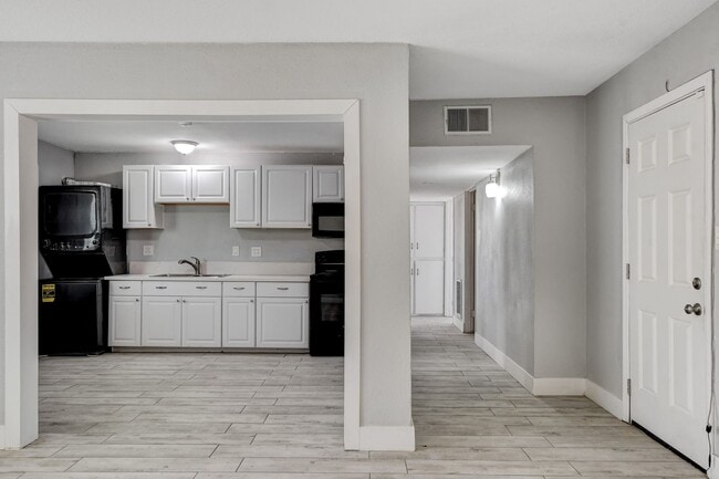 1809 Linden Ave in Las Vegas, NV - Building Photo - Building Photo