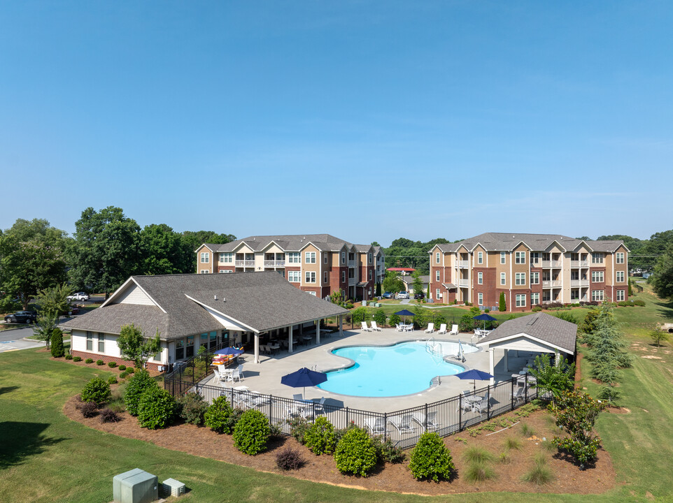 The Glen Apartments in Cartersville, GA - Foto de edificio