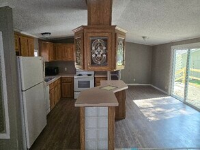 612 Cherokee Ln in Onalaska, TX - Building Photo - Building Photo