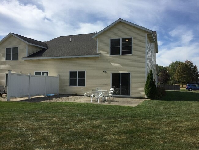 2456-2456 Millview in Zeeland, MI - Building Photo - Building Photo