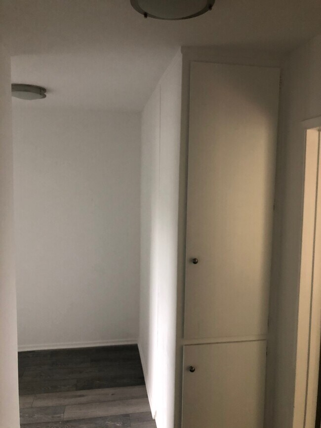 2206 Echo Park Ave in Los Angeles, CA - Building Photo - Building Photo