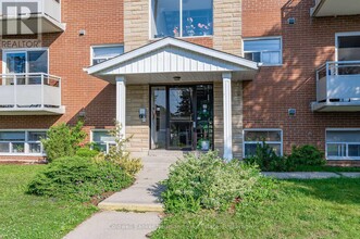 10-310 Glenbrook Dr in Guelph, ON - Building Photo - Building Photo