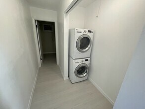 4991 SW 27th Ave, Unit C in Fort Lauderdale, FL - Building Photo - Building Photo