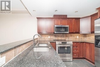 700-700 Sussex Dr in Ottawa, ON - Building Photo - Building Photo