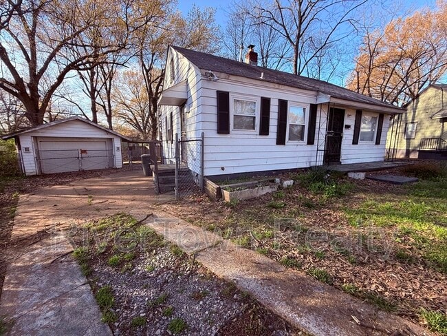 3742 Deerwood Cove in Memphis, TN - Building Photo - Building Photo