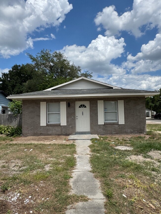 property at 103 N Hart Blvd