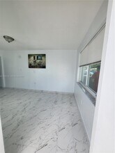 1490 NE 151st Terrace in North Miami Beach, FL - Building Photo - Building Photo