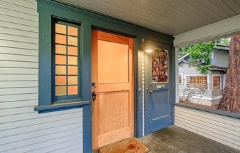 602 NW 9th St, Unit B in Corvallis, OR - Building Photo - Building Photo