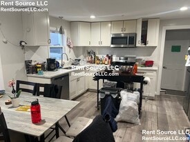 73 Thorndike St, Unit 2 in Cambridge, MA - Building Photo