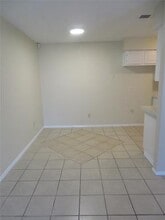 1725 Dynasty Cir in Red Oak, TX - Foto de edificio - Building Photo