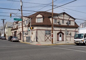 363 Kennedy Blvd in Bayonne, NJ - Building Photo