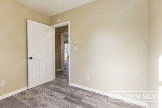 2125 E Harvard Ave in Muncie, IN - Foto de edificio - Building Photo