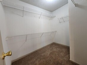 424 Village Bluff Dr in Lawrenceville, GA - Building Photo - Building Photo